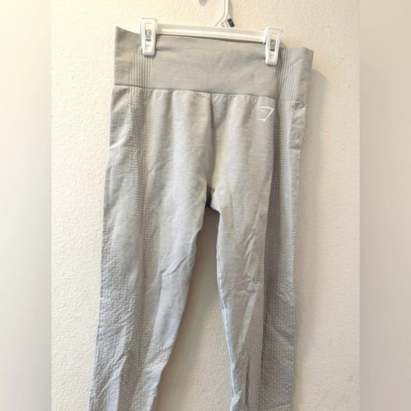 Gymshark Light Gray Leggings - Picture 1 of 3